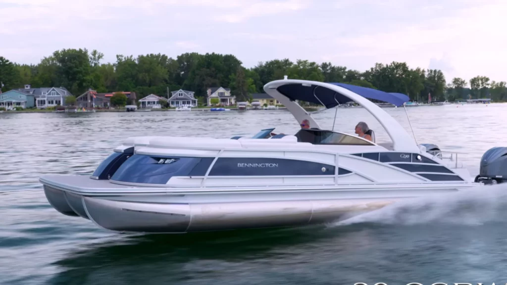 Why Are Pontoon Boats So Popular?